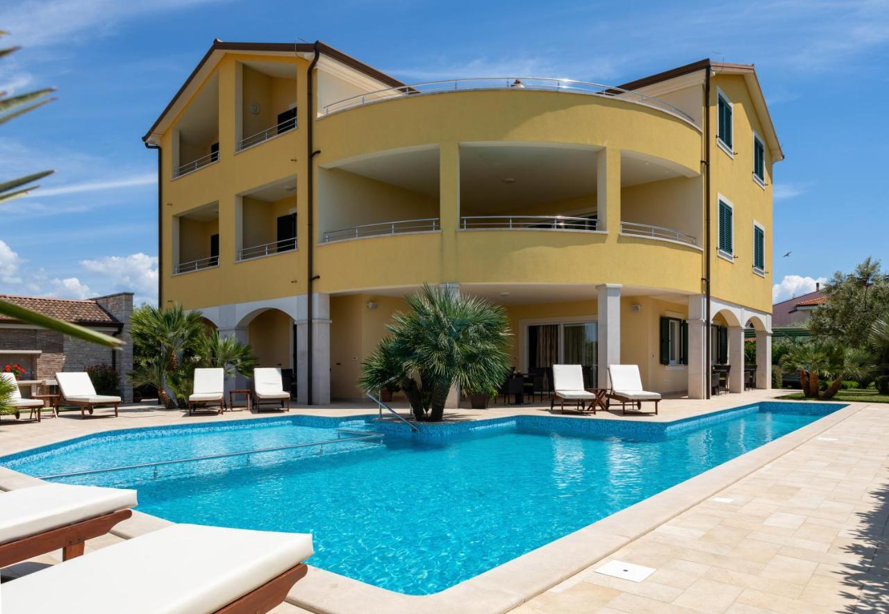 B&B Villa Oasa 1 Ρόβινι Εξωτερικό φωτογραφία