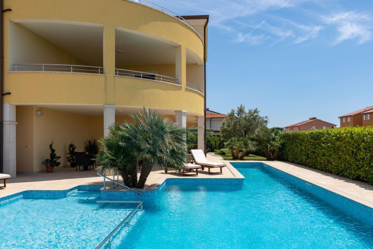 B&B Villa Oasa 1 Ρόβινι Εξωτερικό φωτογραφία
