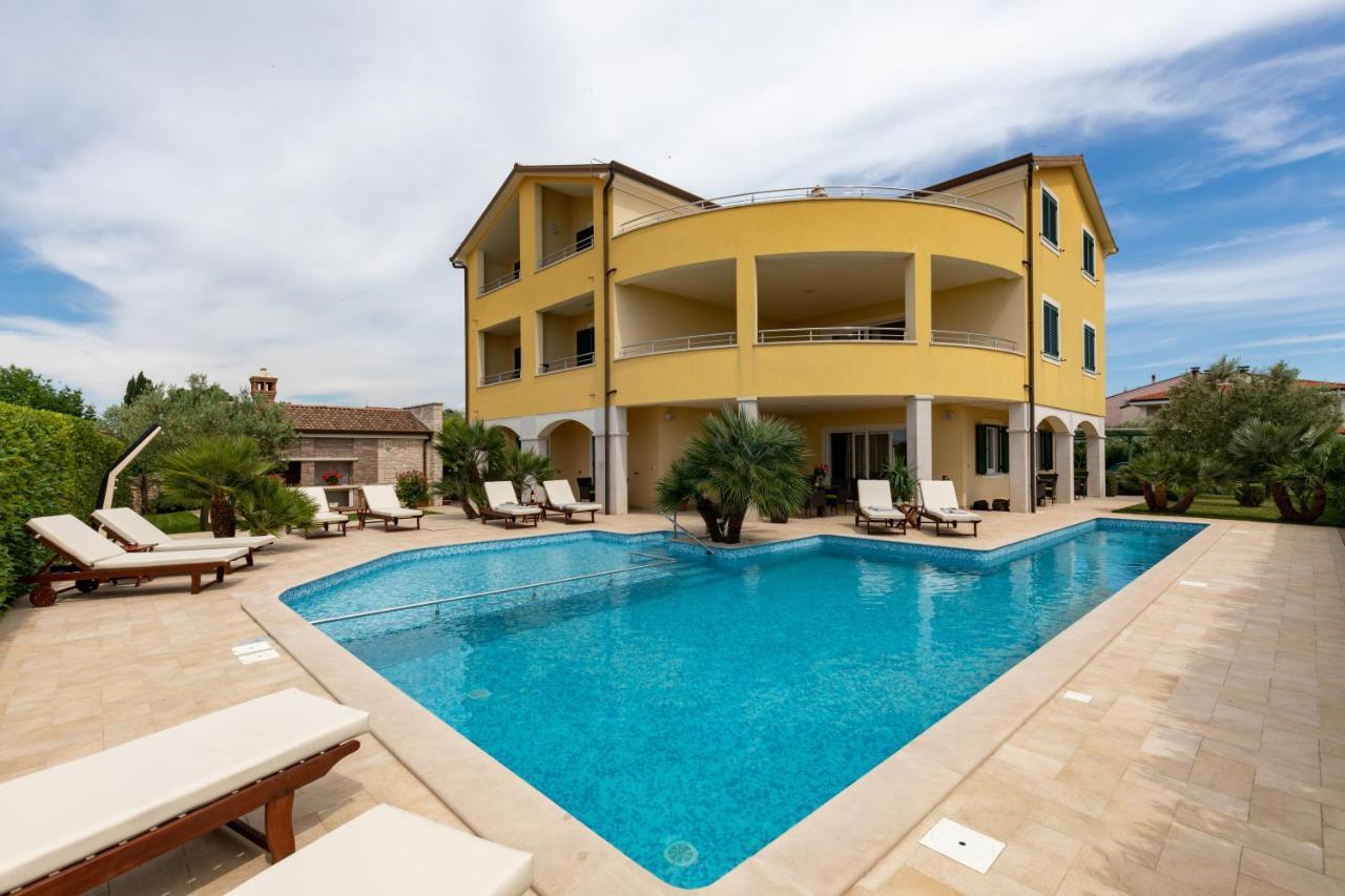 B&B Villa Oasa 1 Ρόβινι Εξωτερικό φωτογραφία